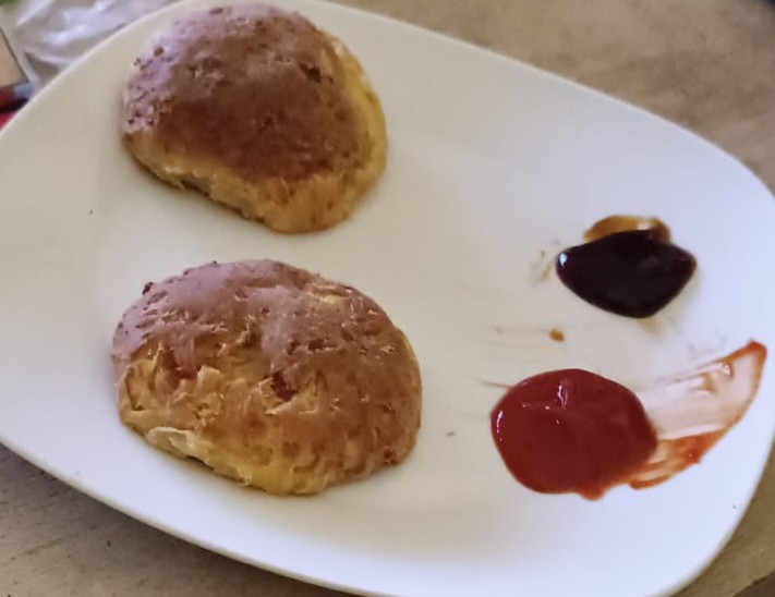 QUARK-KÄSE-BRÖTCHEN OHNE EI